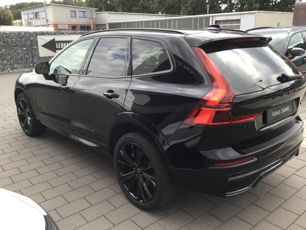 Volvo XC60 2025 г. Чёрный, пробег 19242 км