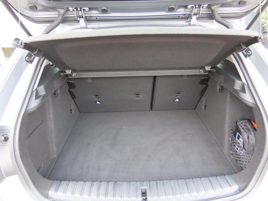 BMW 118 2023 г. Серый, пробег 47038 км