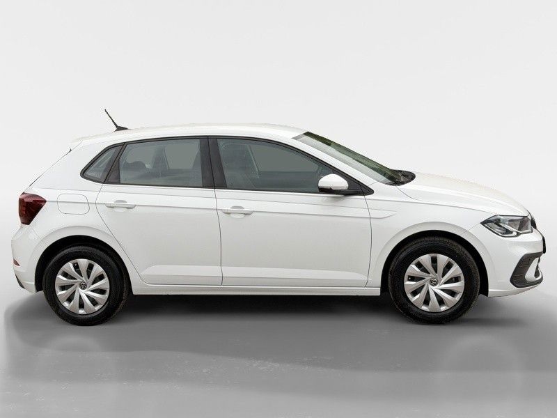 Volkswagen Polo 2023 г. Белый, пробег 19786 км