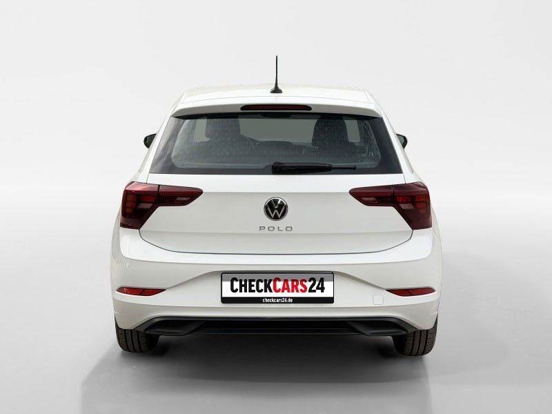 Volkswagen Polo 2023 г. Белый, пробег 19786 км