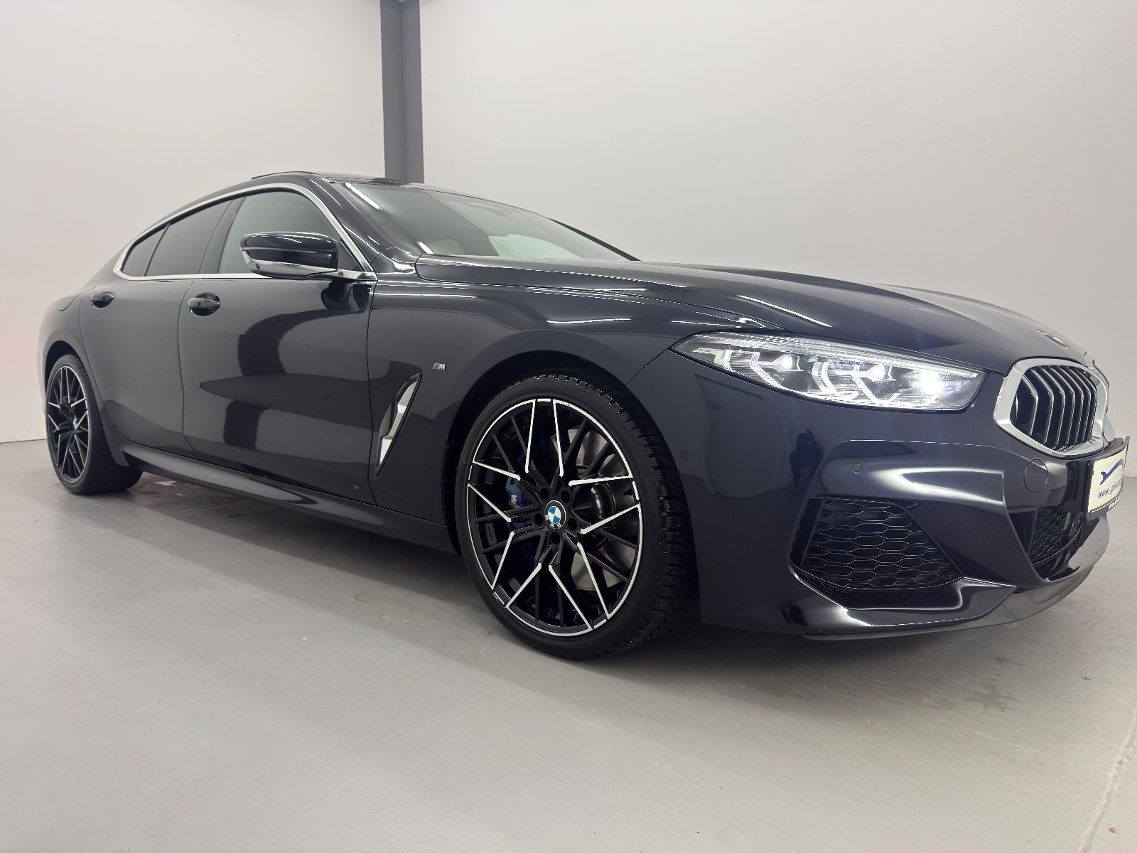 BMW M850 2021 г. Чёрный, пробег 41801 км