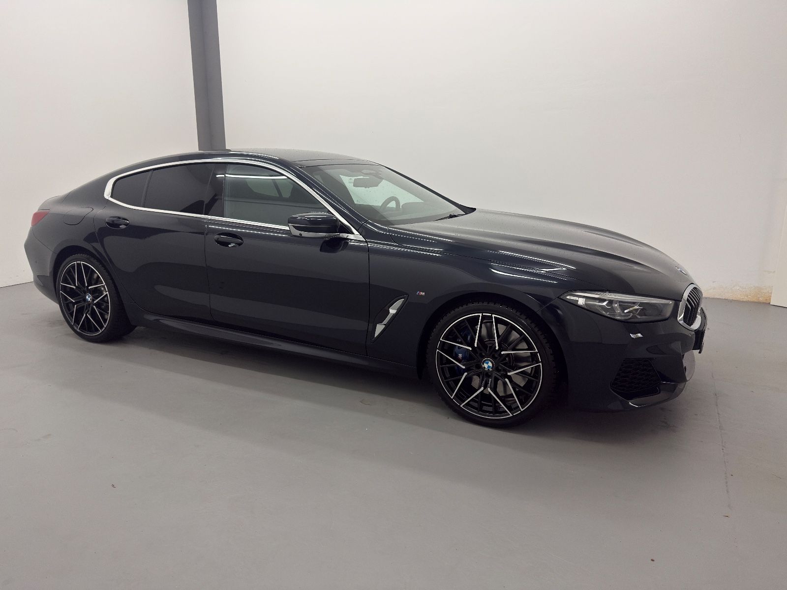 BMW M850 2021 г. Чёрный, пробег 41801 км