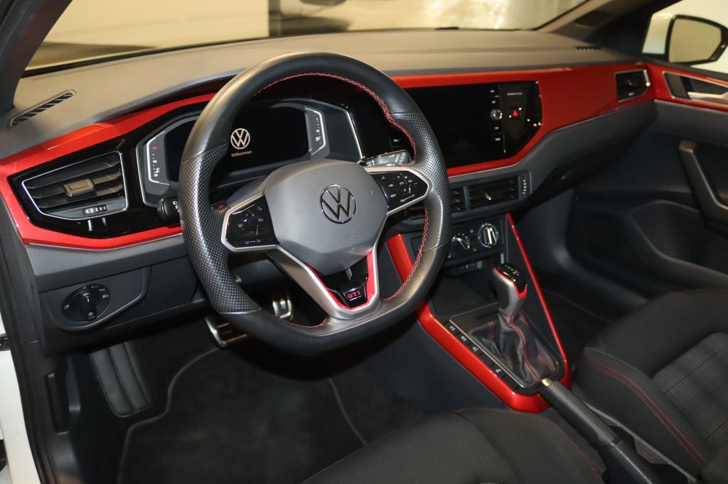 Volkswagen Polo 2022 г. Белый, пробег 39900 км