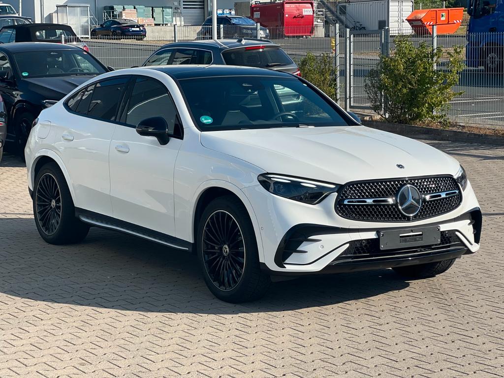 Mercedes-Benz GLC 220 2025 г. Белый, пробег 29100 км