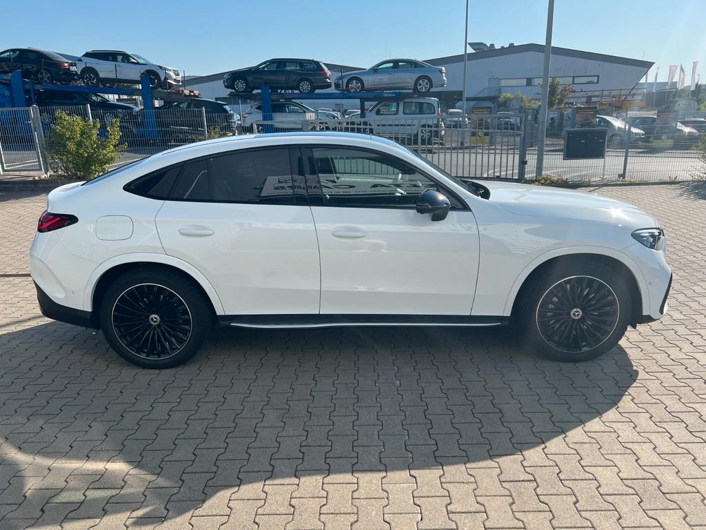 Mercedes-Benz GLC 220 2025 г. Белый, пробег 29100 км