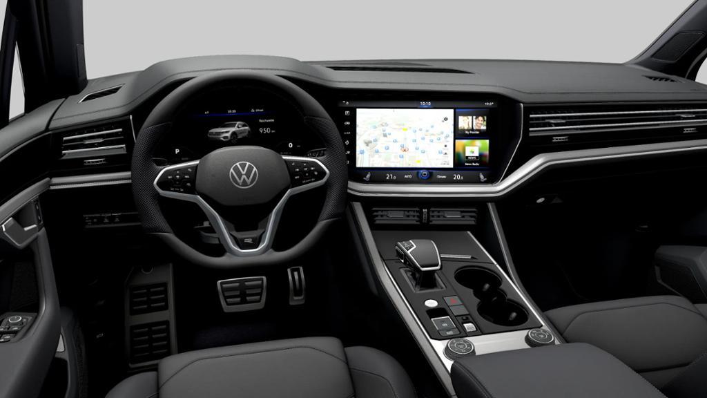 Volkswagen Touareg 2023 г. Серый, пробег 47782 км