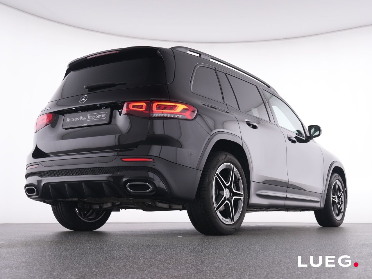 Mercedes-Benz GLB 180 2022 г. Чёрный, пробег 29802 км