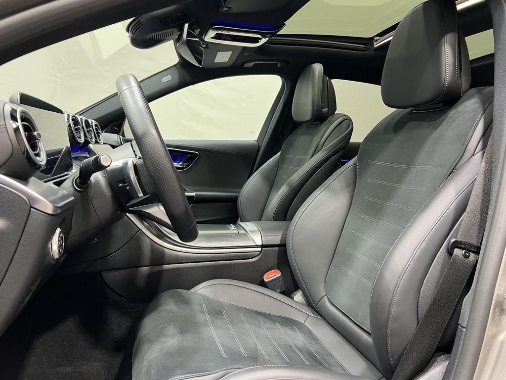 Mercedes-Benz C 300 2024 г. Серебристый, пробег 29980 км