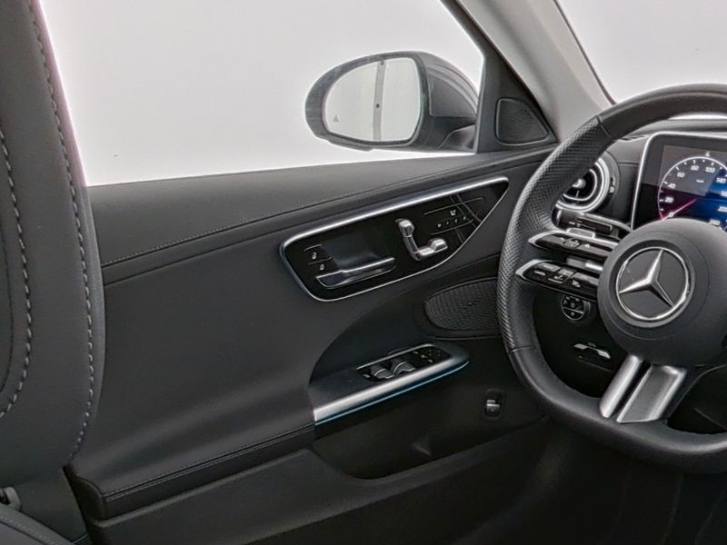 Mercedes-Benz C 220 2025 г. Серый, пробег 27763 км
