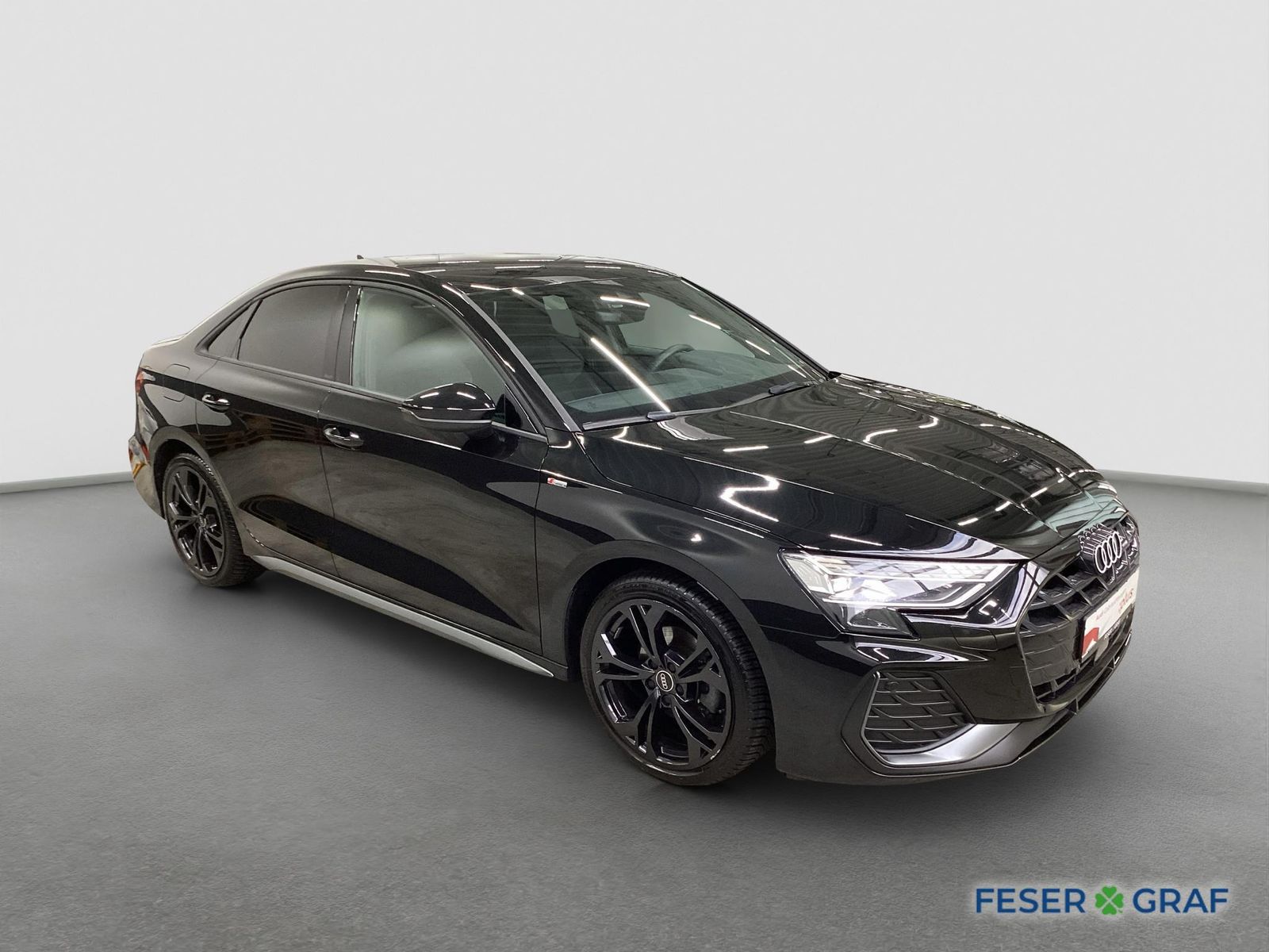 Audi A3 2025 г. Чёрный, пробег 46431 км