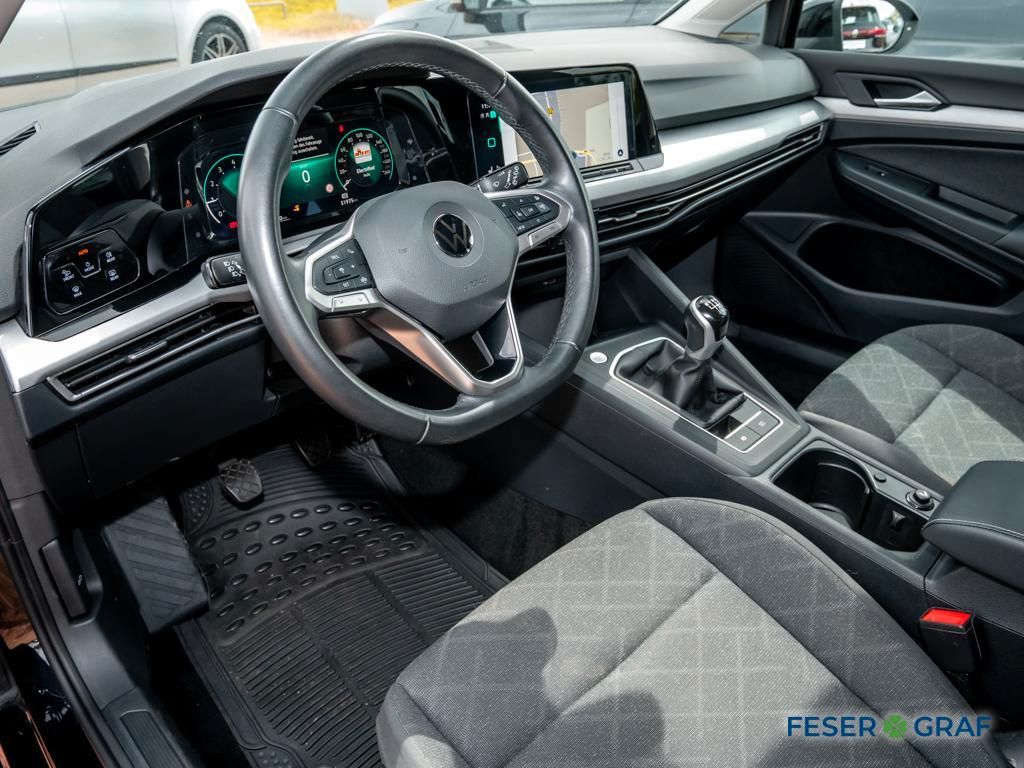 Volkswagen Golf 2023 г. Чёрный, пробег 51966 км