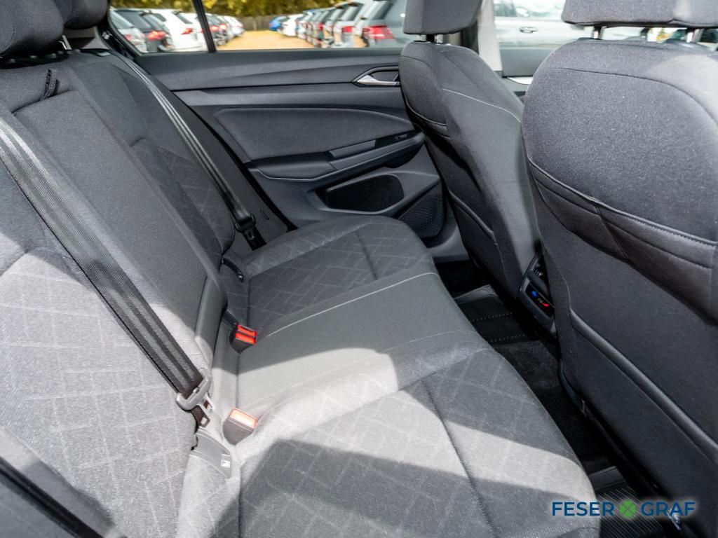 Volkswagen Golf 2023 г. Чёрный, пробег 51966 км