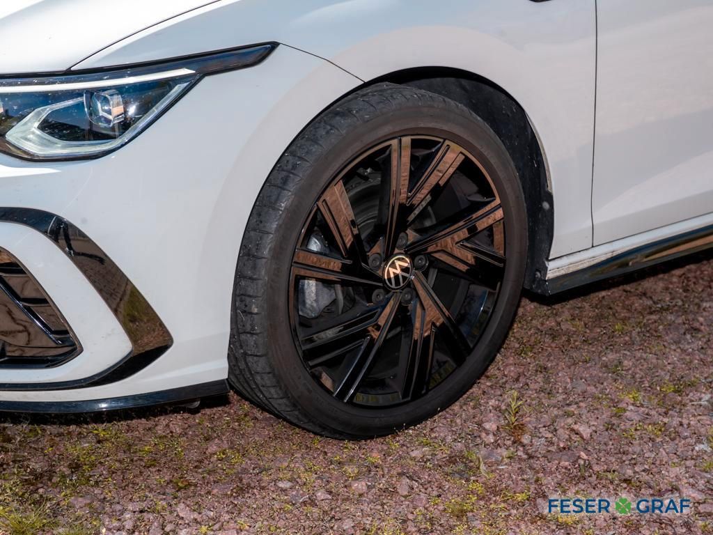 Volkswagen Golf 2024 г. Белый, пробег 44975 км