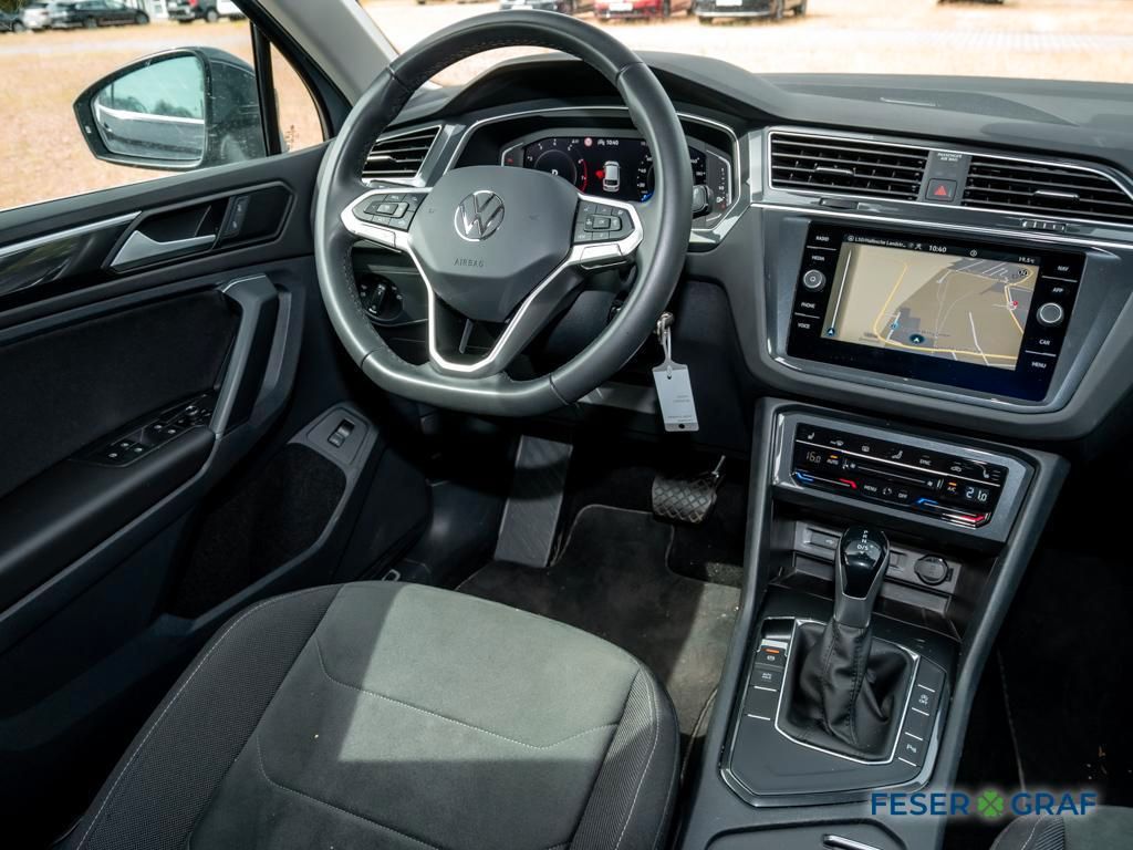 Volkswagen Tiguan 2023 г. Серый, пробег 48406 км