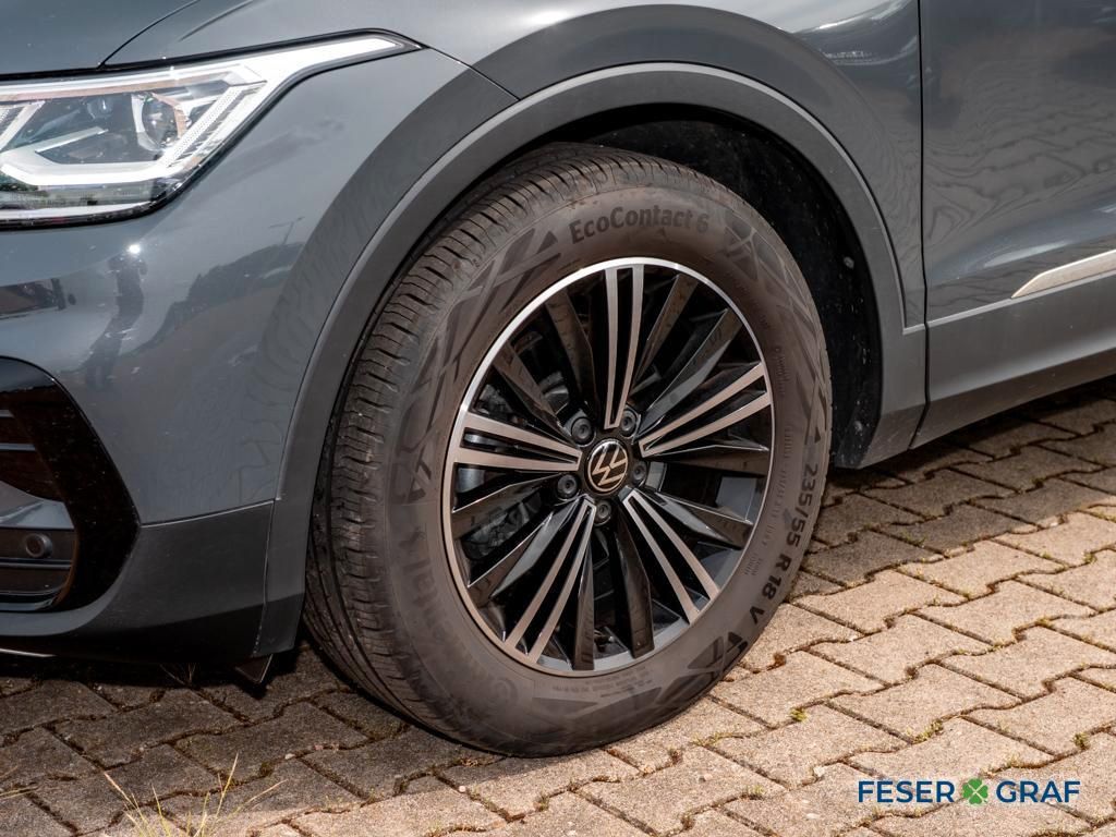 Volkswagen Tiguan 2023 г. Серый, пробег 48406 км