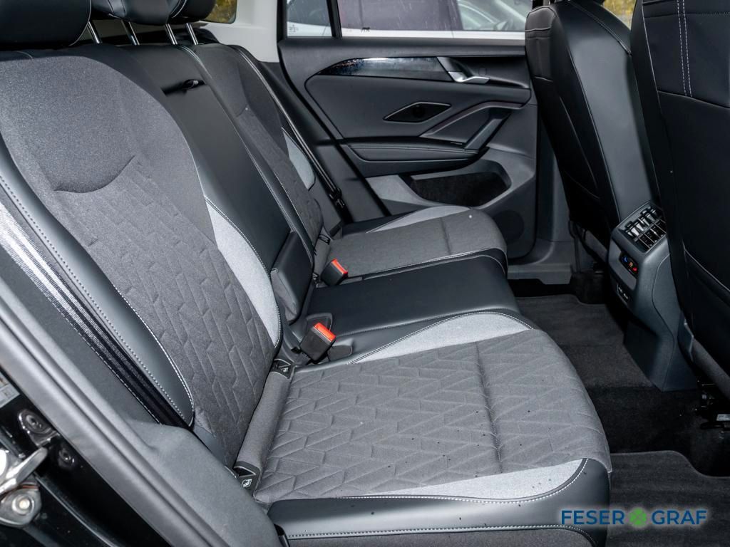 Volkswagen Tiguan 2025 г. Чёрный, пробег 32860 км