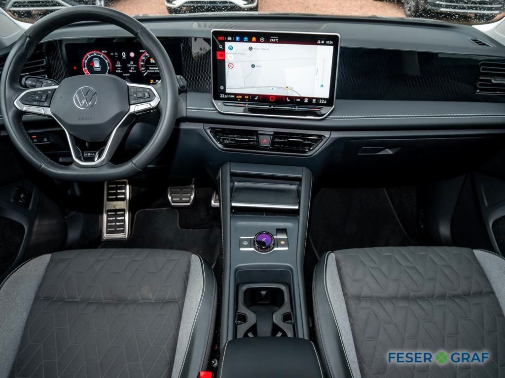 Volkswagen Tiguan 2025 г. Чёрный, пробег 32860 км
