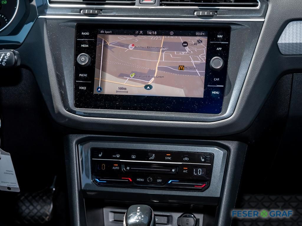 Volkswagen Tiguan 2023 г. Серый, пробег 45600 км
