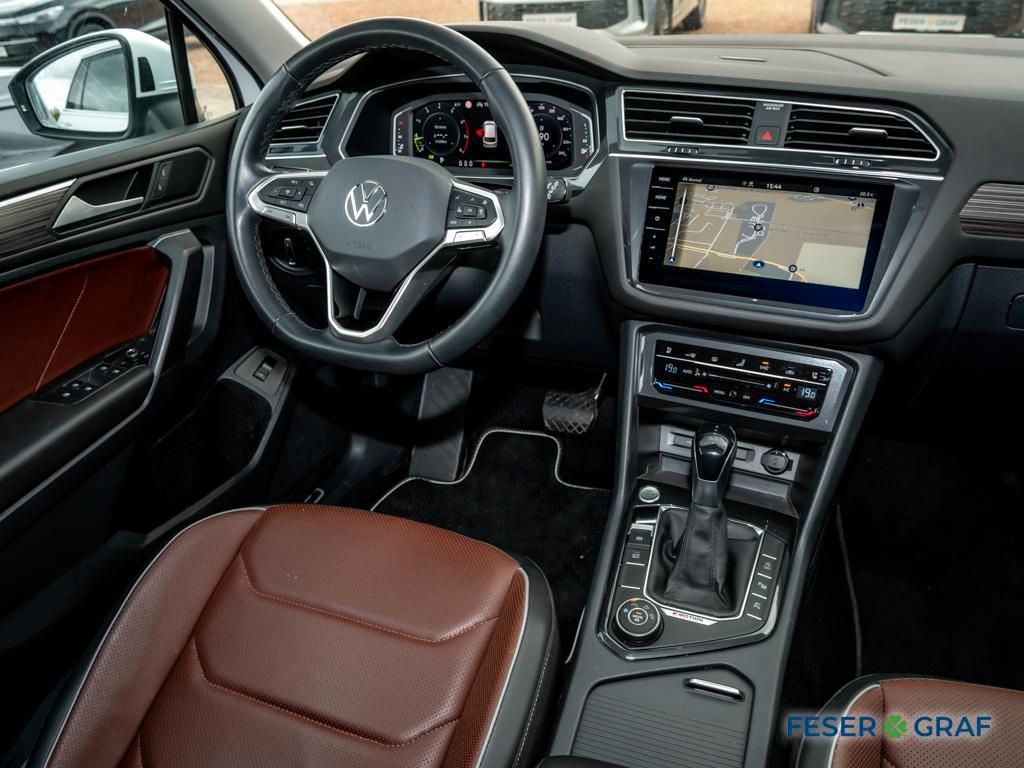 Volkswagen TIGUAN ALLSPACE 2022 г. Белый, пробег 45033 км