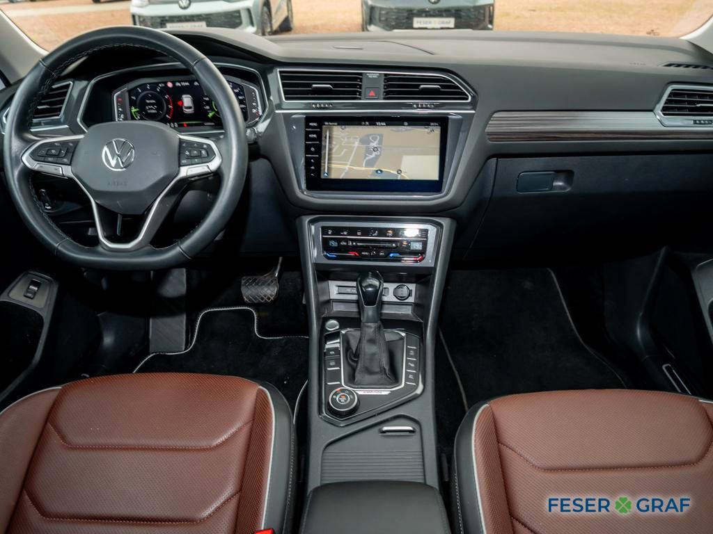 Volkswagen TIGUAN ALLSPACE 2022 г. Белый, пробег 45033 км