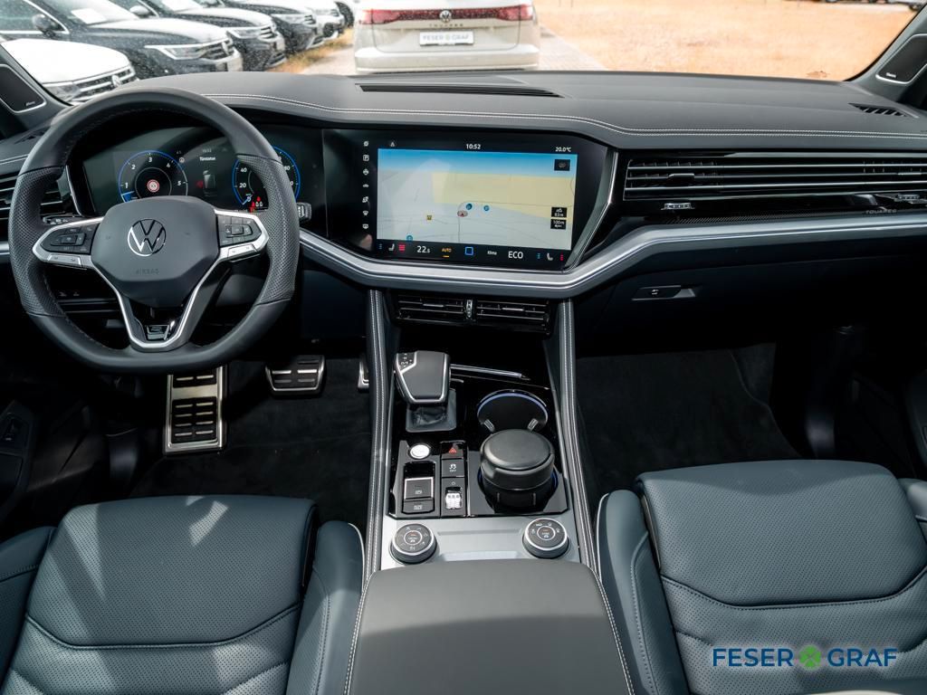 Volkswagen Touareg 2025 г. Чёрный, пробег 19001 км