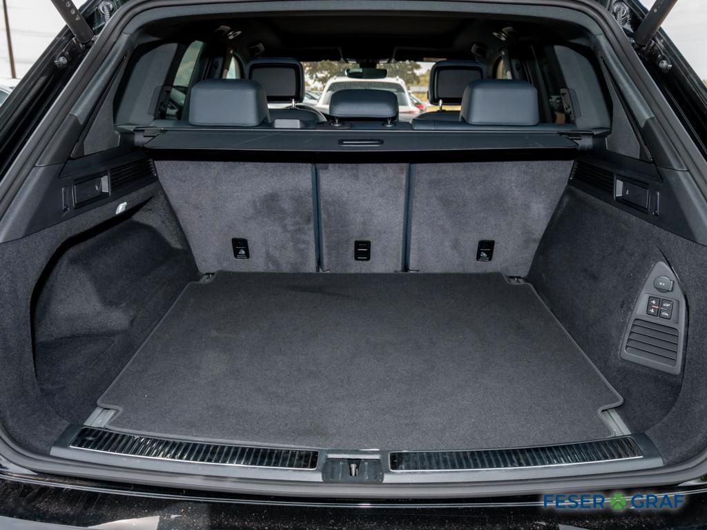 Volkswagen Touareg 2025 г. Чёрный, пробег 19001 км