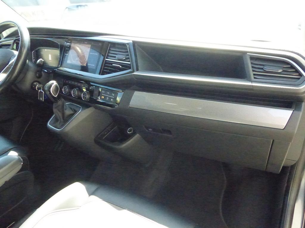 Volkswagen T6 MULTIVAN 2021 г. Серый, пробег 47631 км