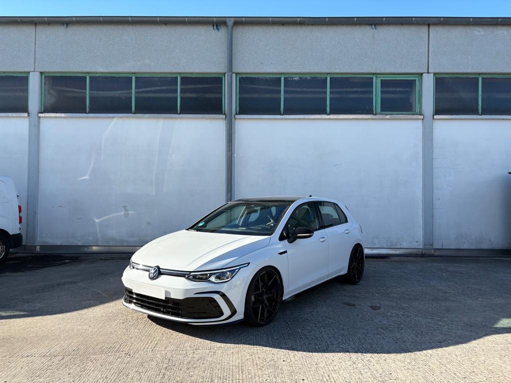 Volkswagen Golf 2023 г. Белый, пробег 55690 км