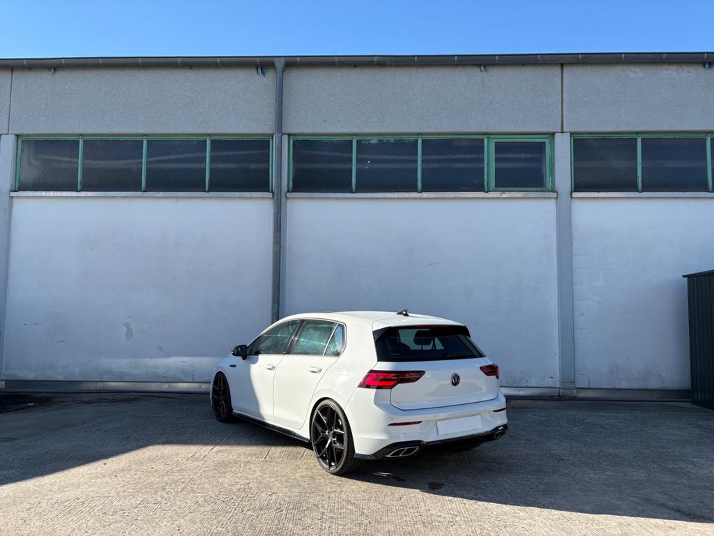 Volkswagen Golf 2023 г. Белый, пробег 55690 км