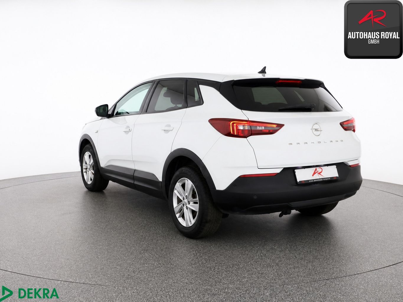 Opel GRANDLAND (X) 2022 г. Белый, пробег 58804 км