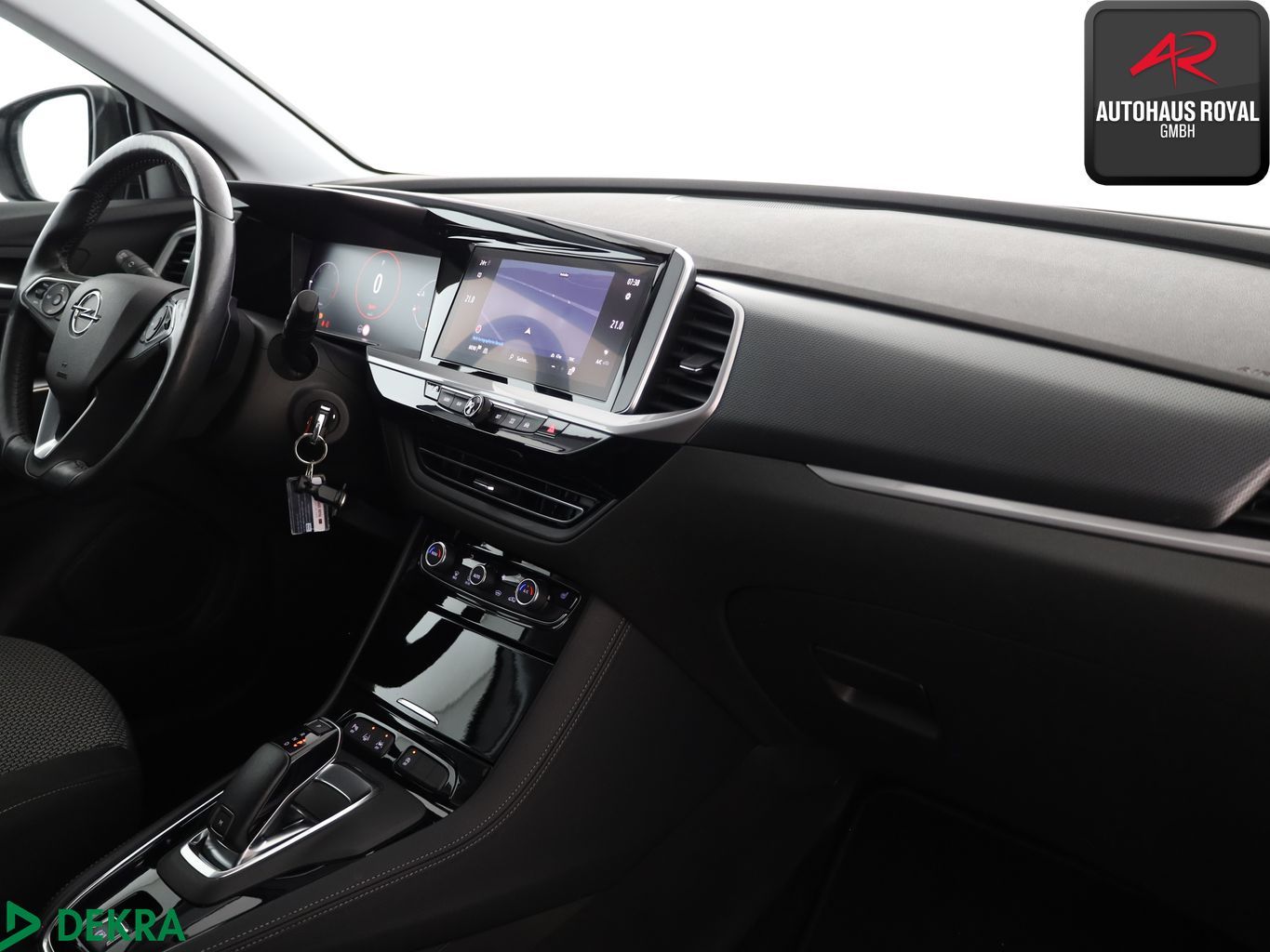 Opel GRANDLAND (X) 2022 г. Белый, пробег 58804 км