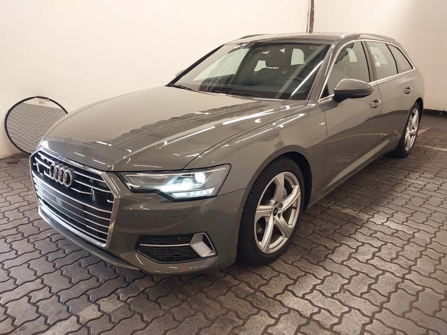 Audi A6 2023 г. Серый, пробег 43100 км