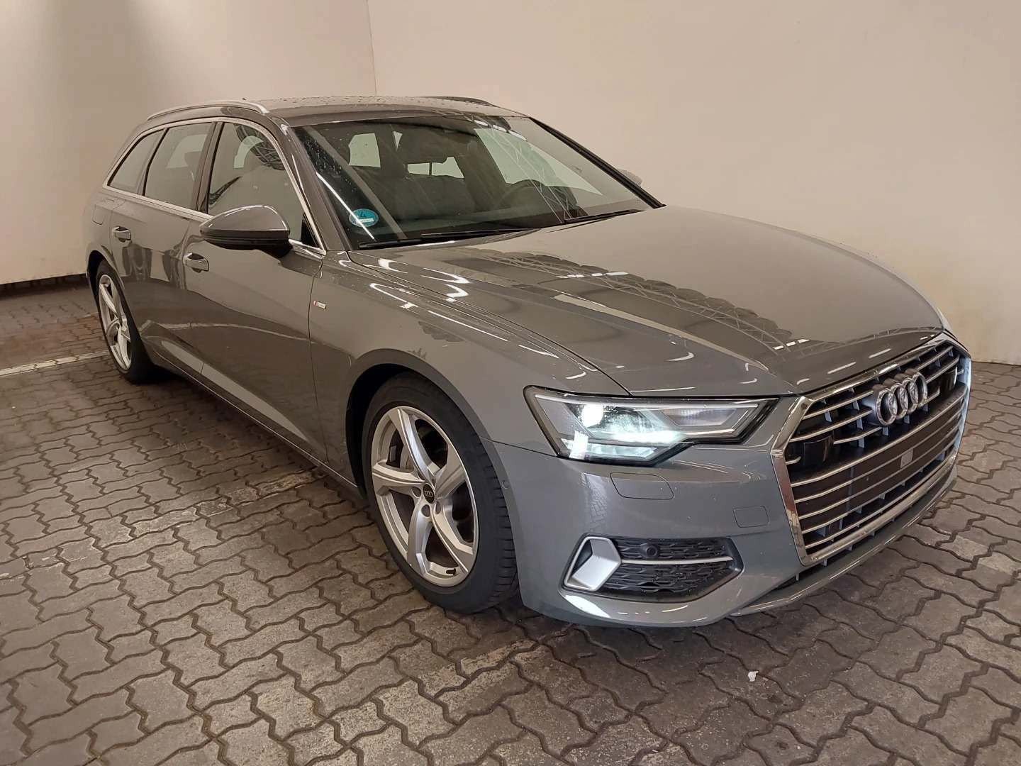 Audi A6 2023 г. Серый, пробег 43100 км