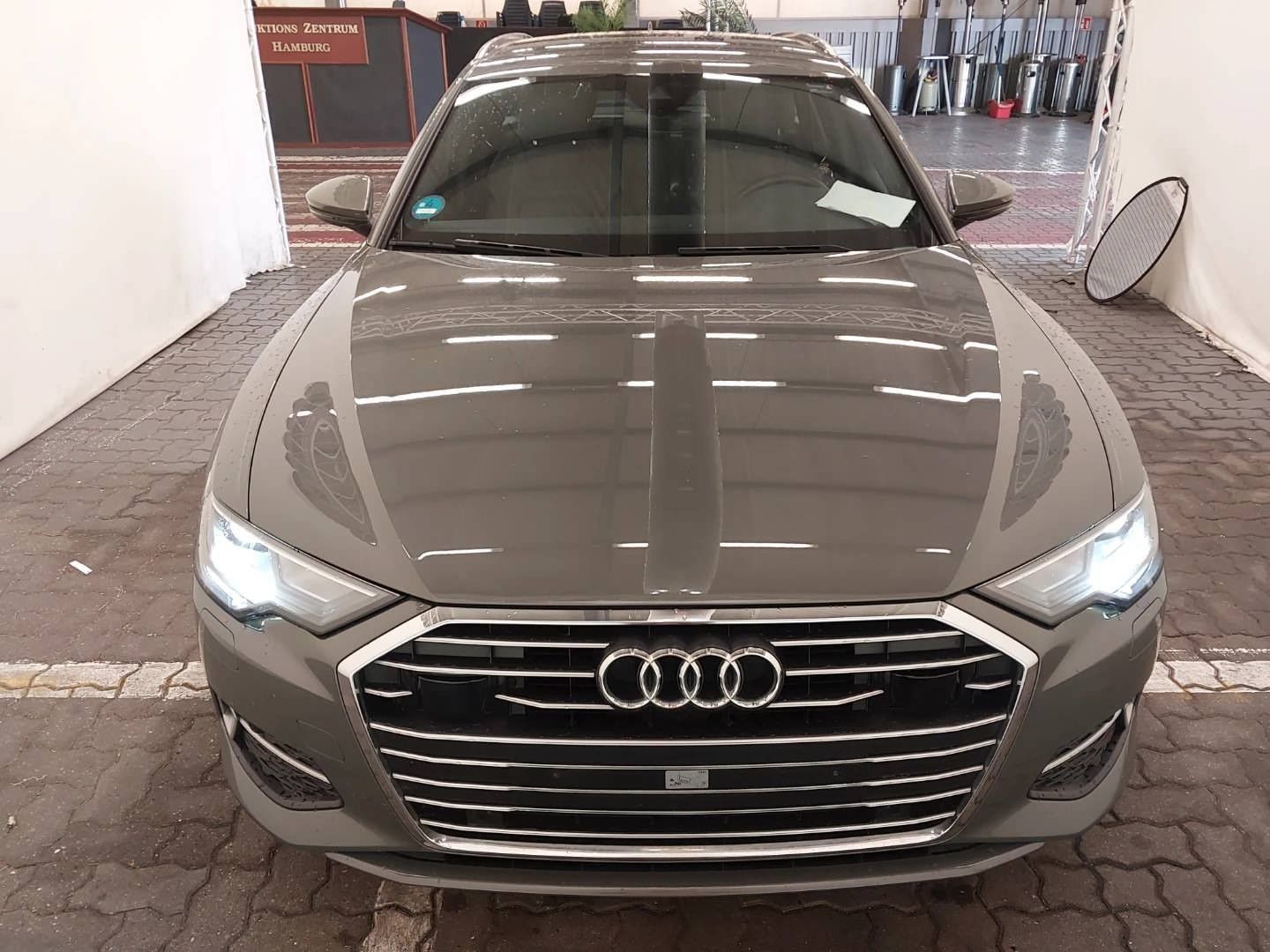 Audi A6 2023 г. Серый, пробег 43100 км