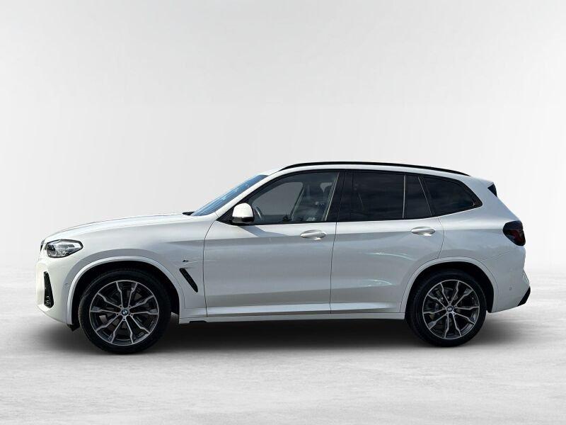 BMW X3 2022 г. Белый, пробег 58255 км