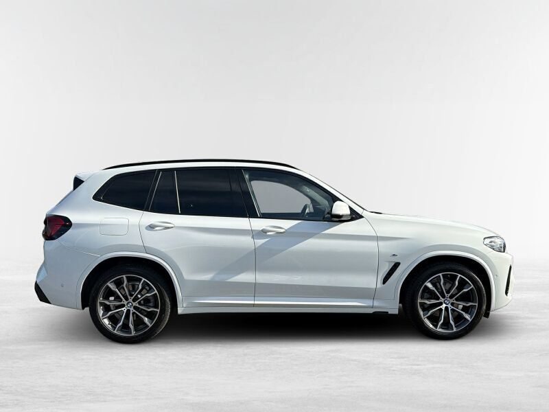 BMW X3 2022 г. Белый, пробег 58255 км