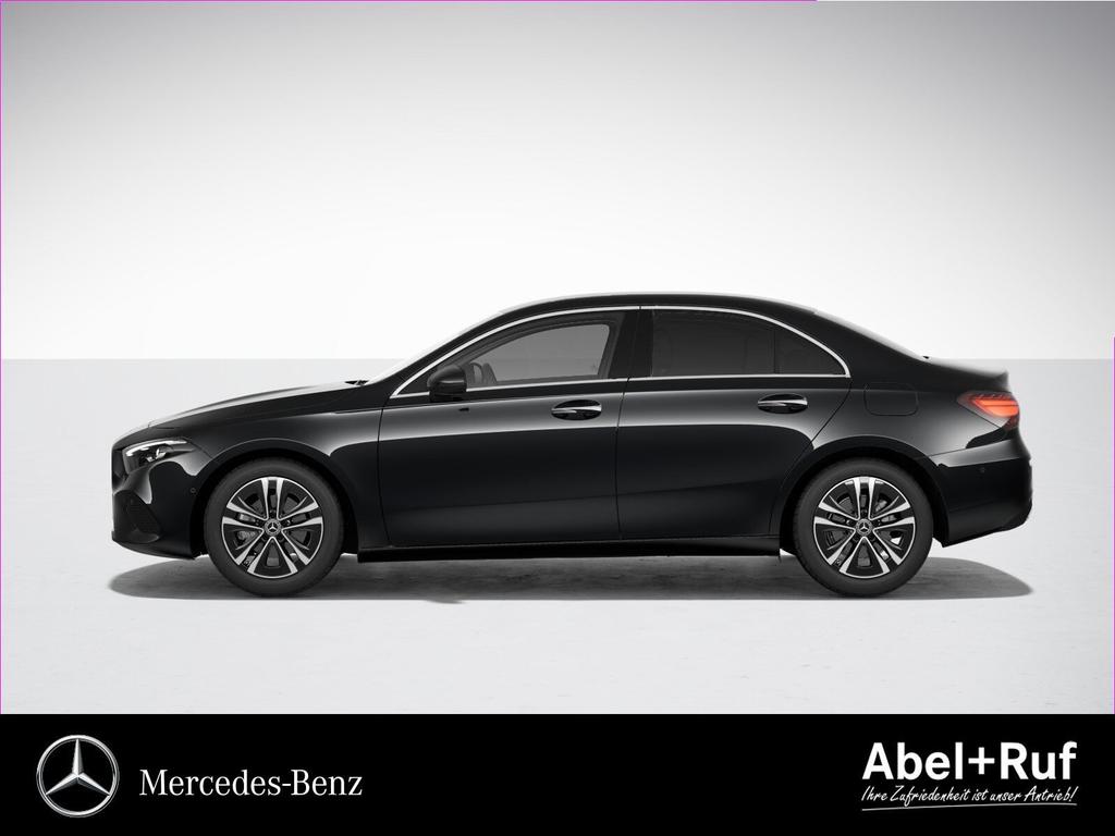 Mercedes-Benz A 180 2024 г. Чёрный, пробег 35763 км
