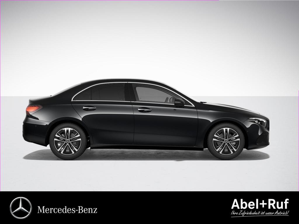 Mercedes-Benz A 180 2024 г. Чёрный, пробег 35763 км