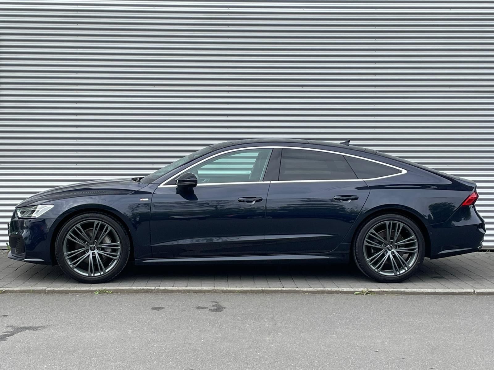 Audi A7 2023 г. Синий, пробег 55300 км
