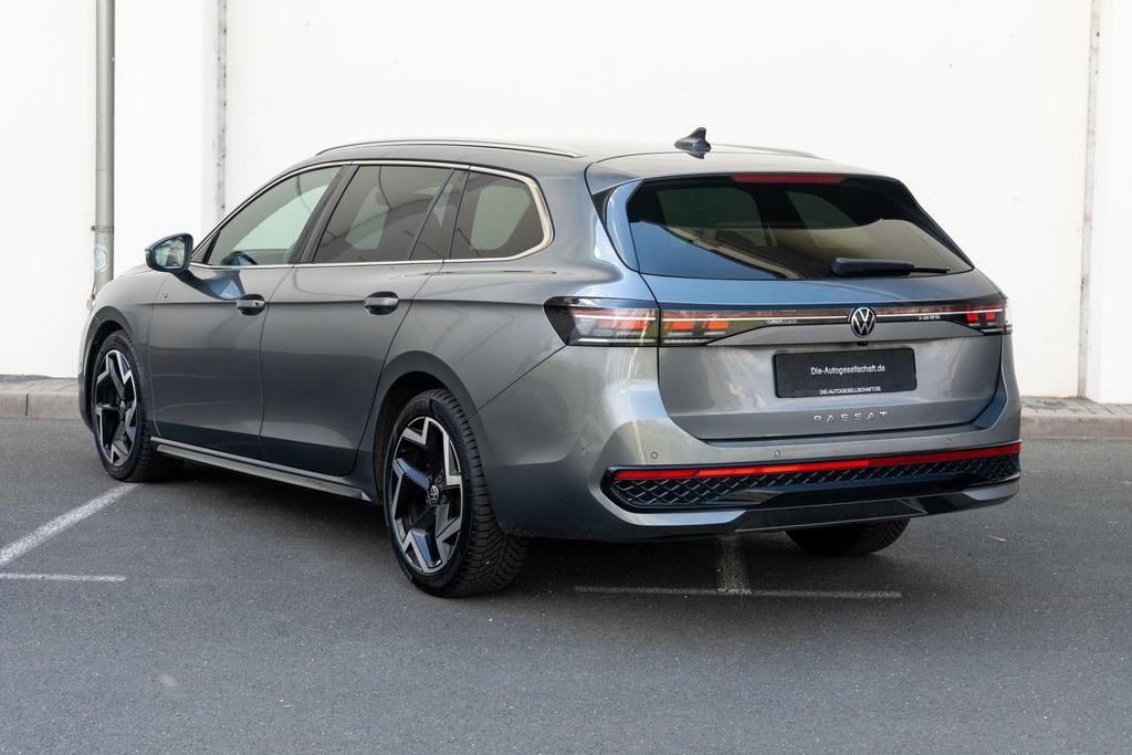 Volkswagen Passat 2025 г. Серый, пробег 59270 км