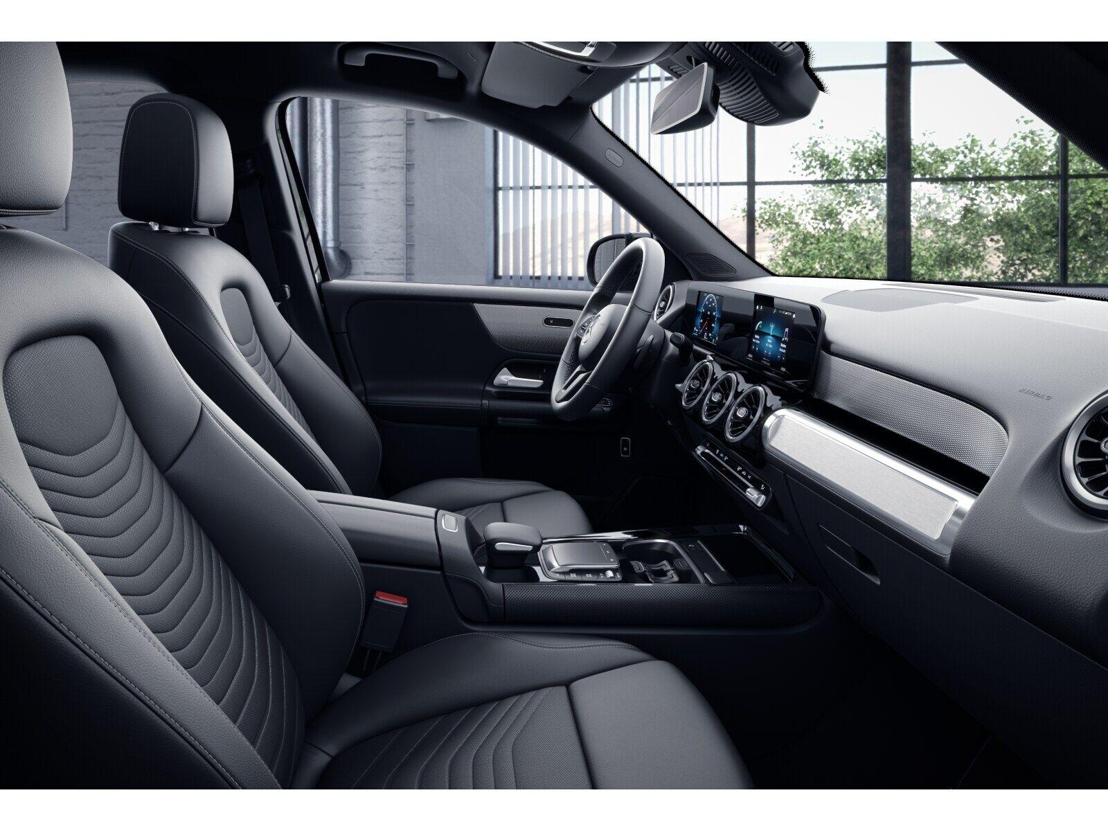 Mercedes-Benz GLB 200 2023 г. Чёрный, пробег 59664 км