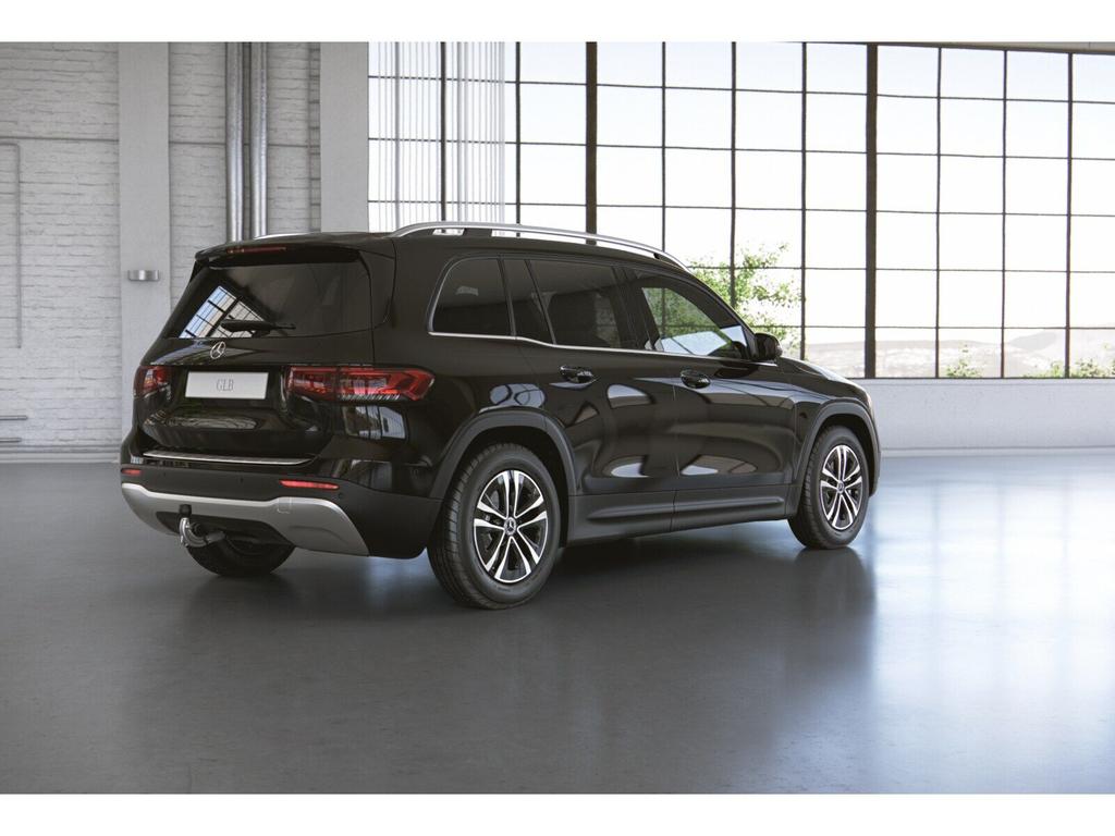 Mercedes-Benz GLB 200 2023 г. Чёрный, пробег 59664 км
