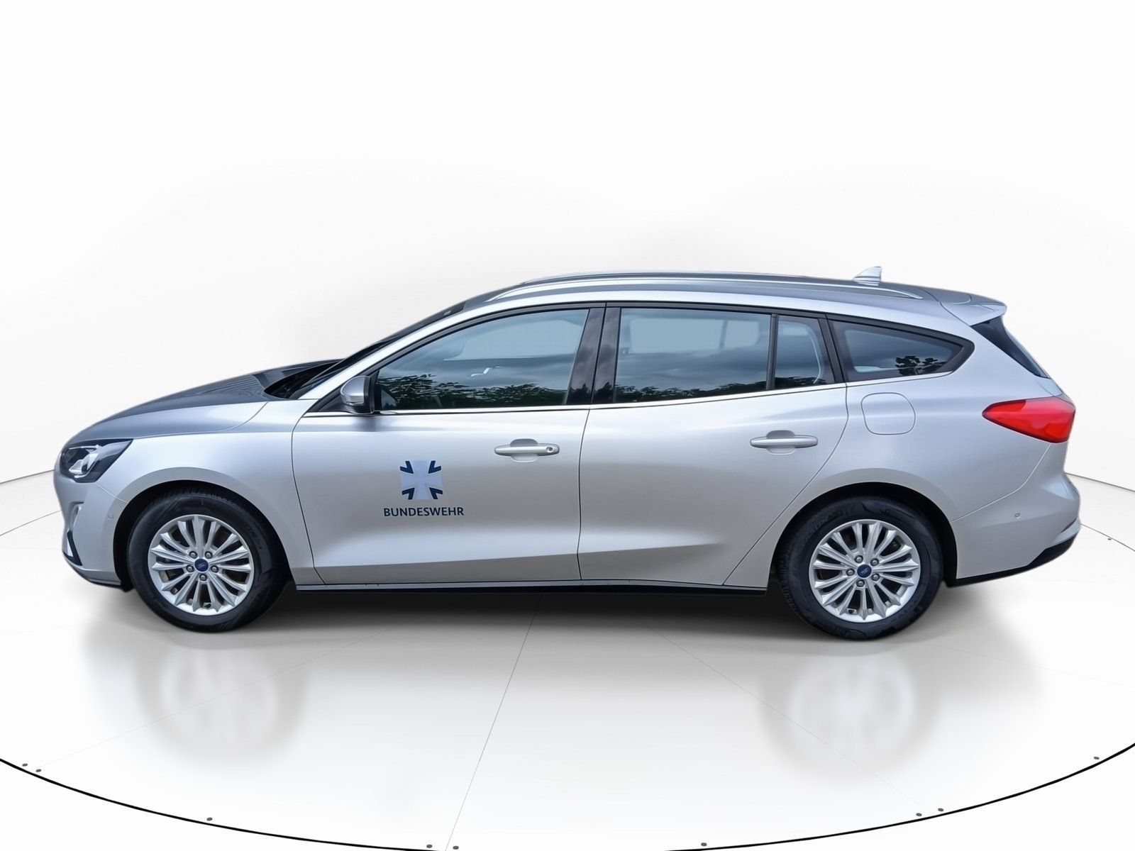 Ford Focus 2021 г. Серебристый, пробег 46986 км