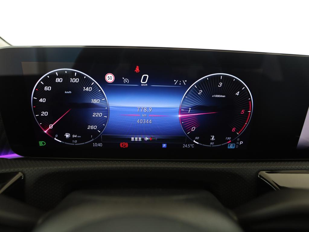 Mercedes-Benz A 180 2023 г. Серый, пробег 40341 км