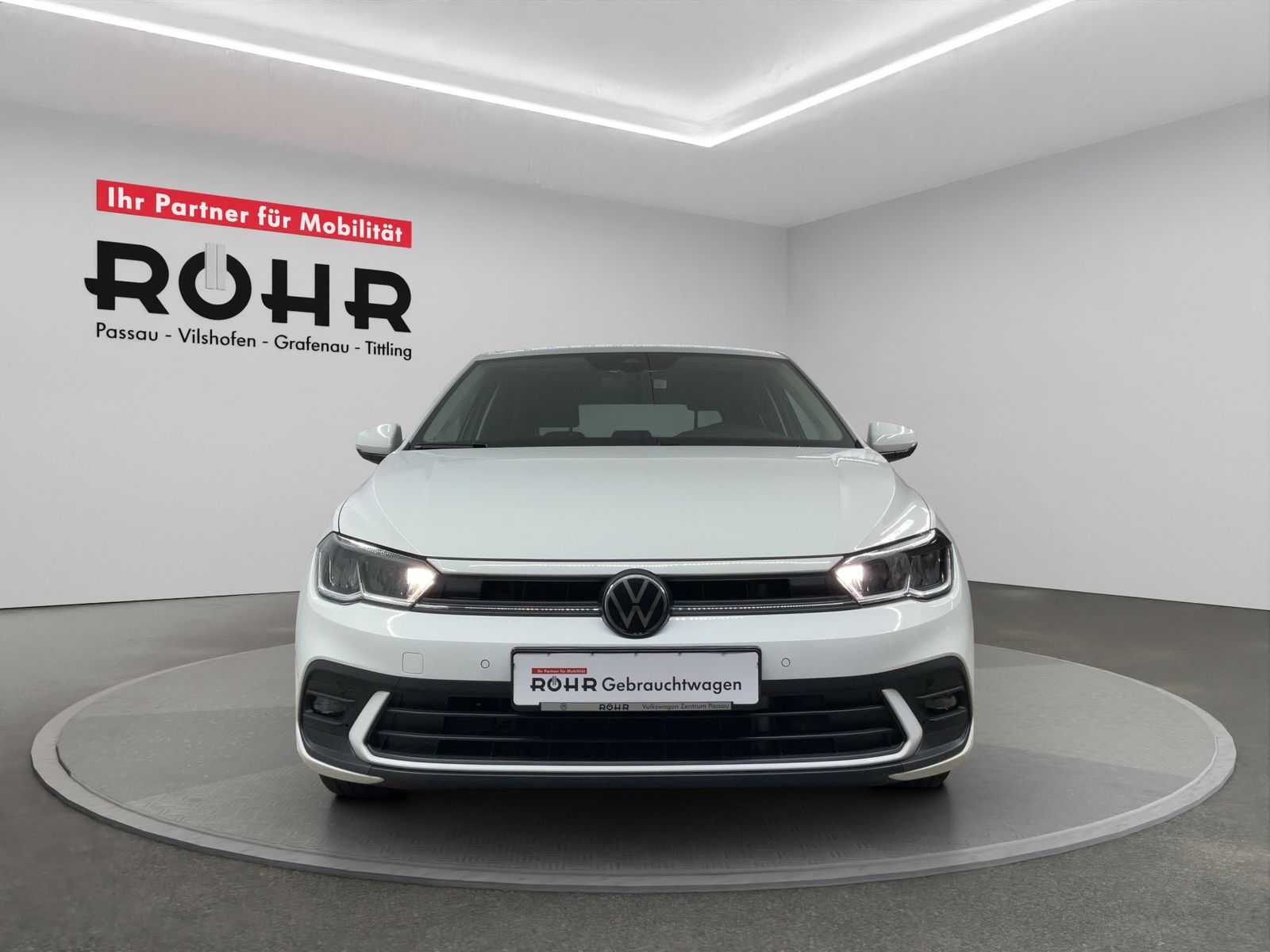 Volkswagen Polo 2023 г. Белый, пробег 43613 км