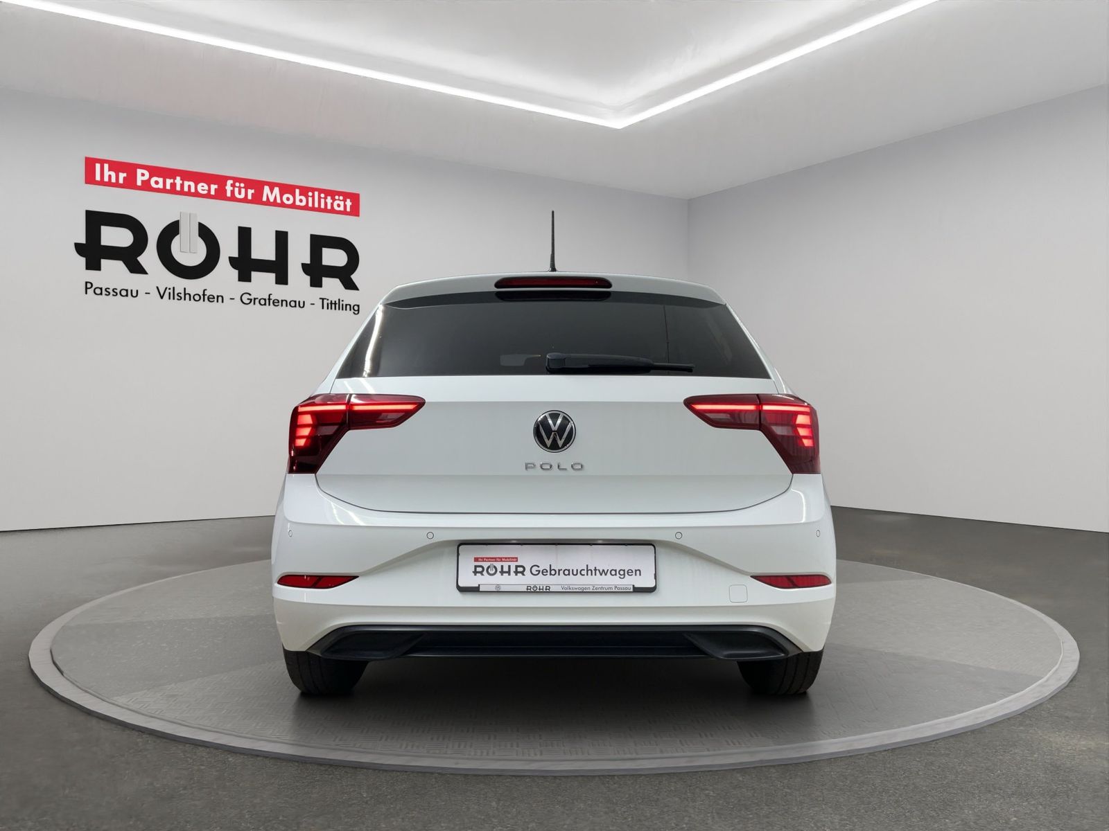 Volkswagen Polo 2023 г. Белый, пробег 43613 км
