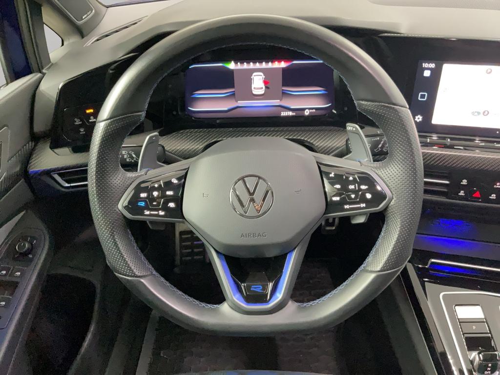Volkswagen Golf 2023 г. Синий, пробег 22377 км