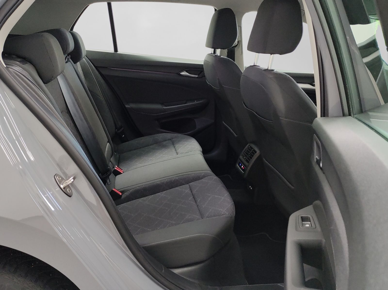 Volkswagen Golf 2022 г. Серый, пробег 47952 км