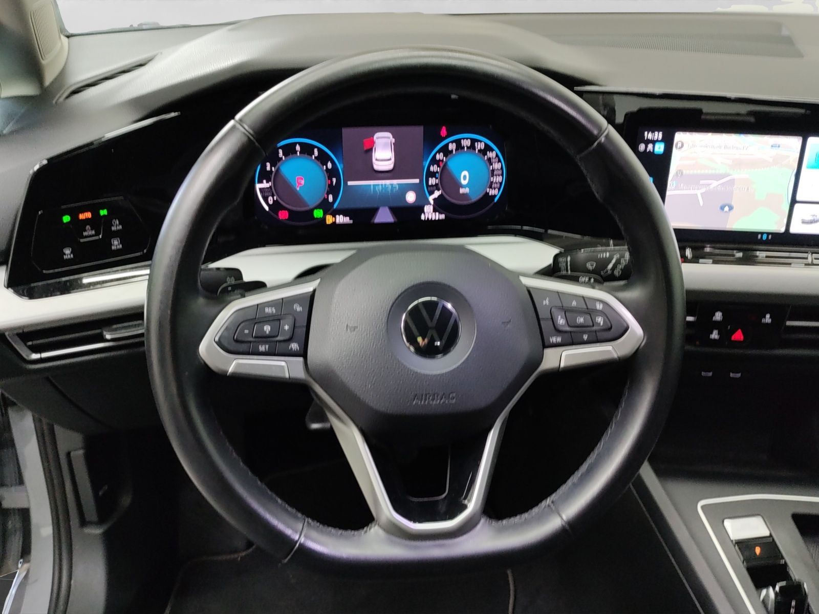 Volkswagen Golf 2022 г. Серый, пробег 47952 км