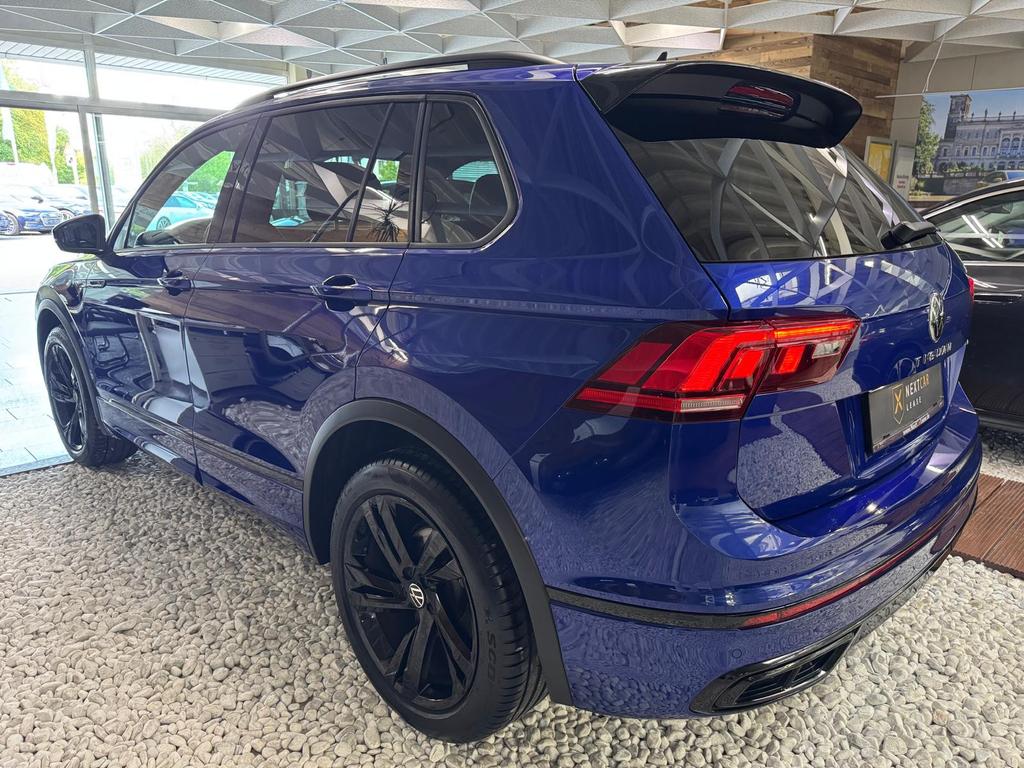 Volkswagen Tiguan 2023 г. Синий, пробег 54649 км